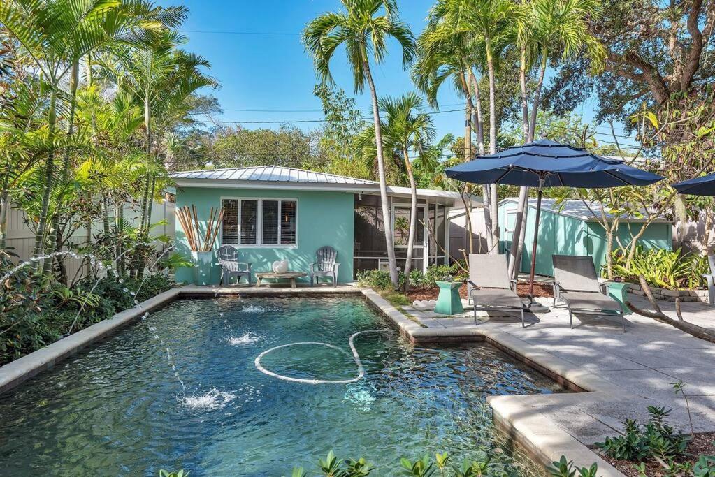 Charming Studio W Pool One Mile To Beach Pets Welcome Лейк-Ворт Екстер'єр фото